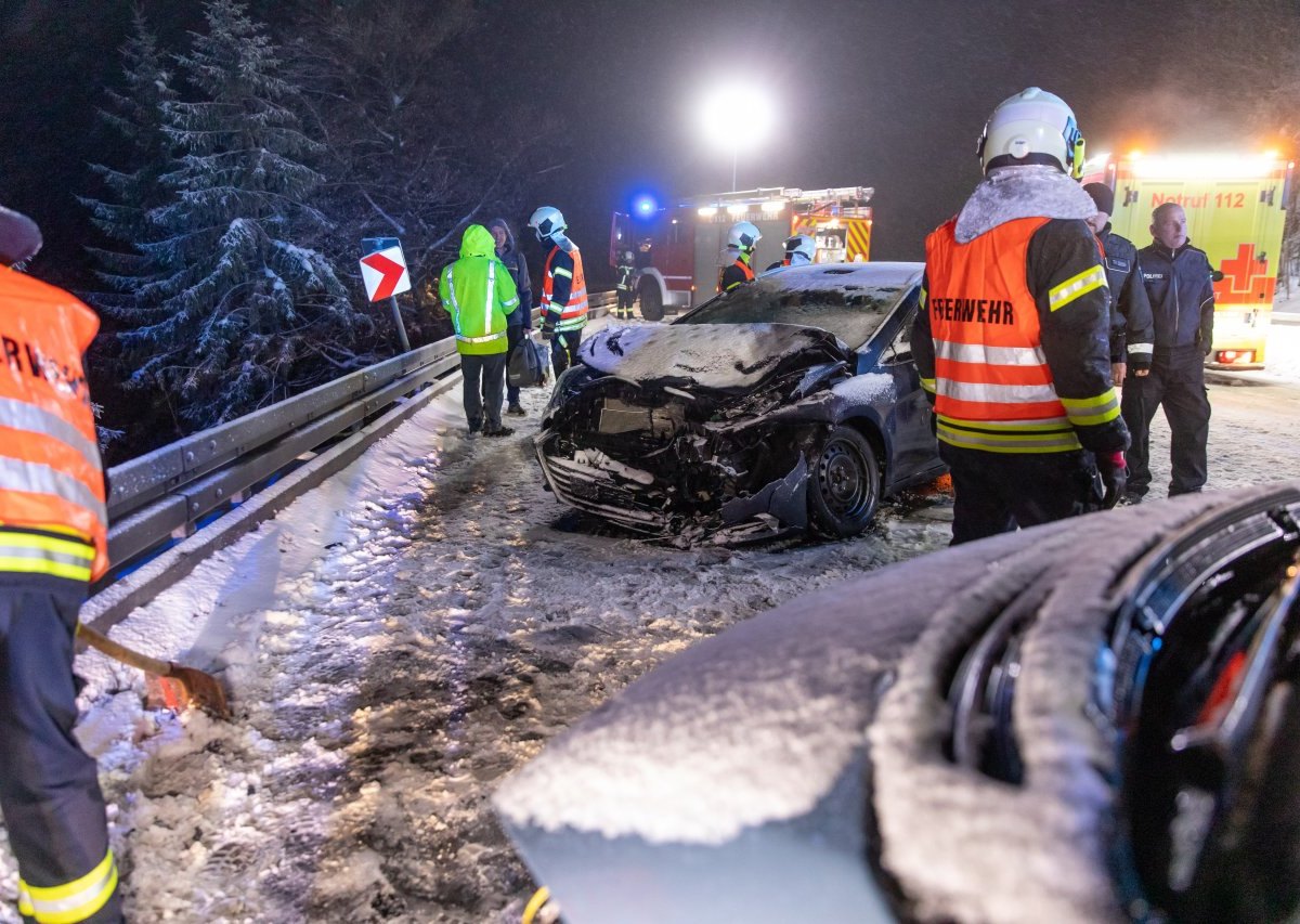 unfall schnee thüringen oberhof zella mehlis