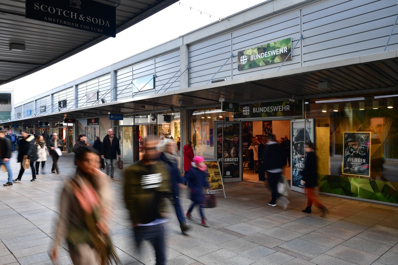 Erfurt: Bundeswehr-Store eröffnet – DARUM wurde Erfurt ausgesucht -  Thueringen24