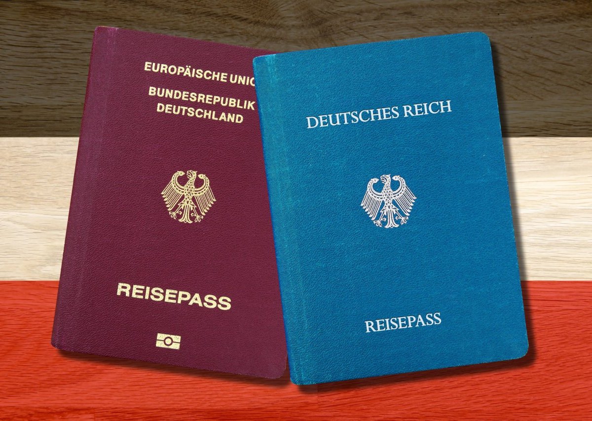 Reisepass, Deutsches Reich, Reichsbürger, Extremismus, rechtsextrem, Staatsfeind, Deutscher, Deutschland, deutsch, Fahne, Flagge, Pass, Ausweis, Dokument, Gruppierung, Symbol, Symbolbild, Symbolfoto