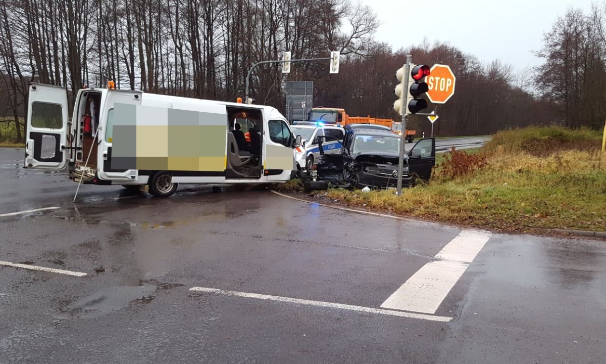 Schwerer Unfall auf B88 in Bad Tabarz