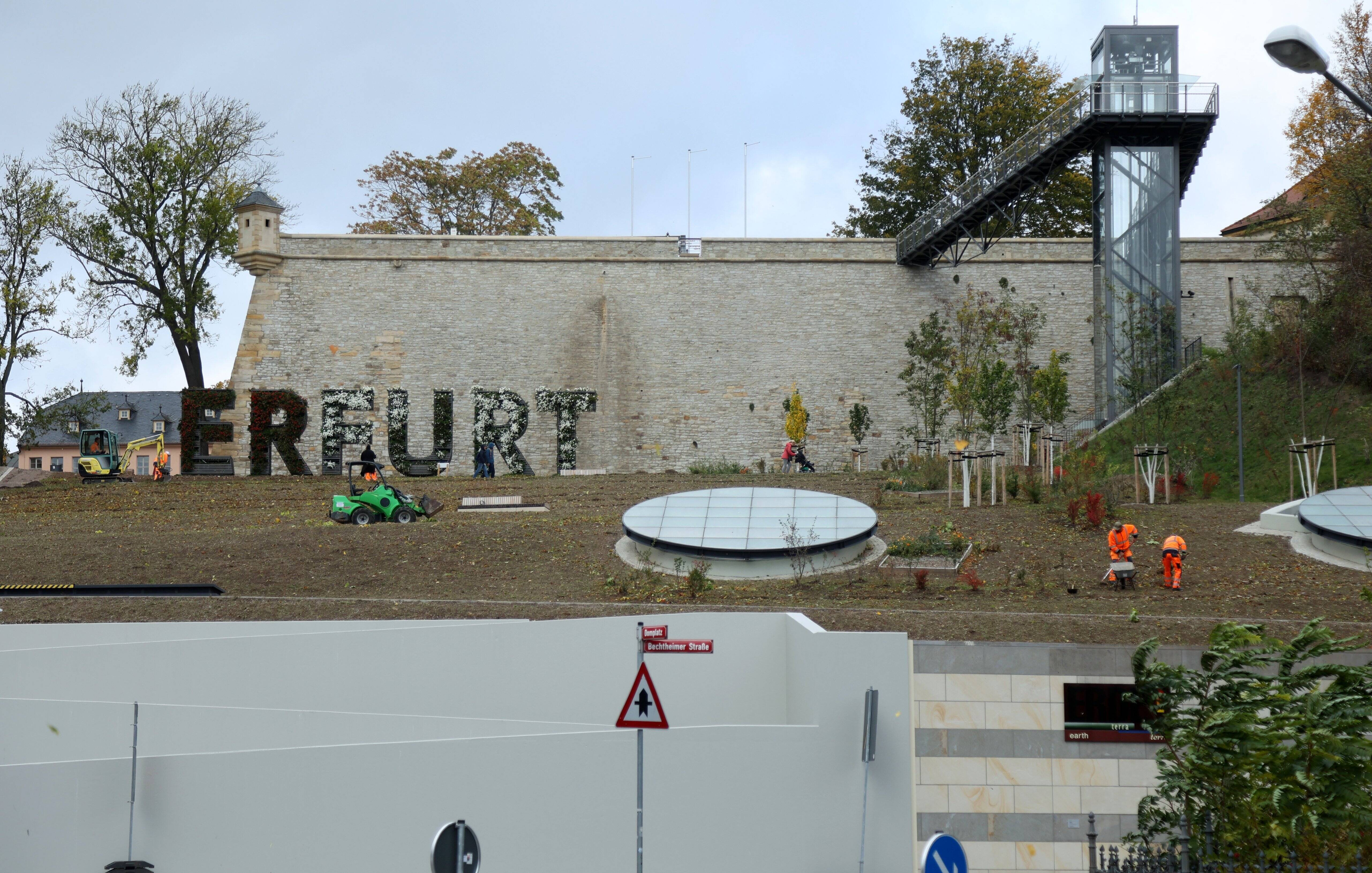 Erfurt Buga schreibt rote Zahlen! DARAN hält die Stadt trotzdem fest