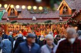 Der Erfurter Weihnachtsmarkt steht vor der Tür. Dieses Jahr gibt es eine ganz besondere Hütte auf dem Mittelaltermarkt. (Archivbild)