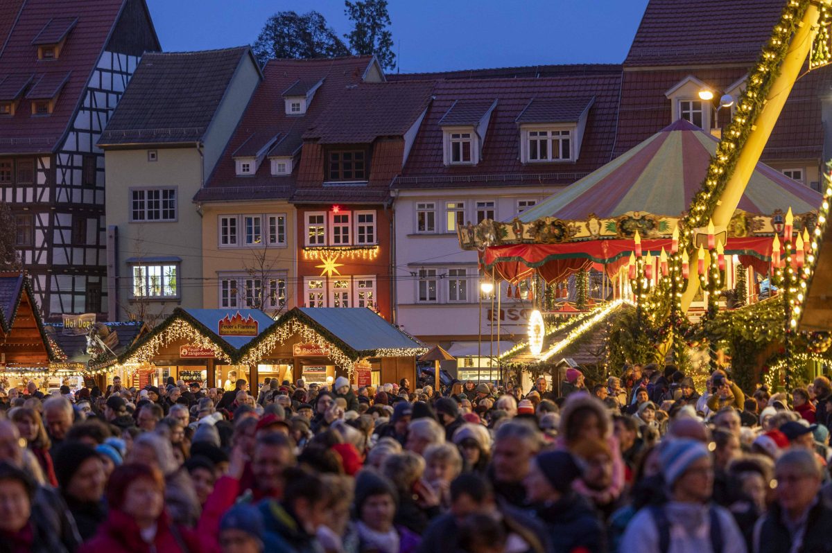 Weihnachtsmarkt Erfurt: Preis-Beben beim Glühwein! DAS ist auch teurer
