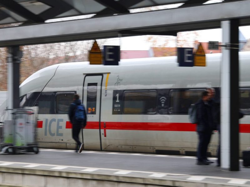 Thüringen: Bahnchaos wegen Feuer – Tausende Menschen betroffen!
