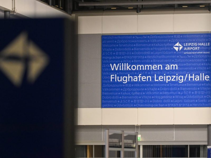 Flughafen Leipzig zieht knallharte Konsequenz! Schuld sind nur die Klima-Kleber