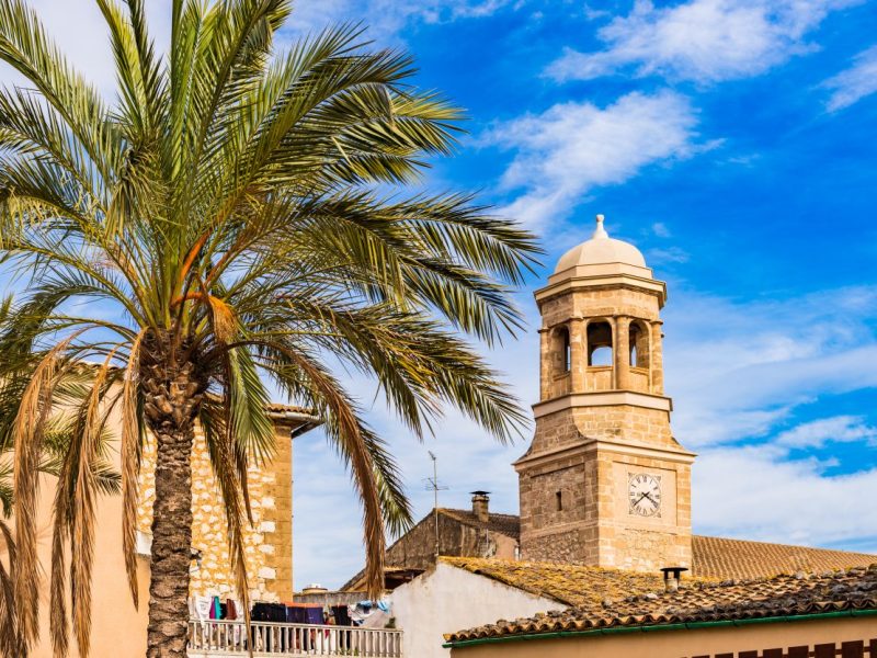 Mallorca: Deutsches Paar reist zur Traumhochzeit auf die Insel – dann der große Schock