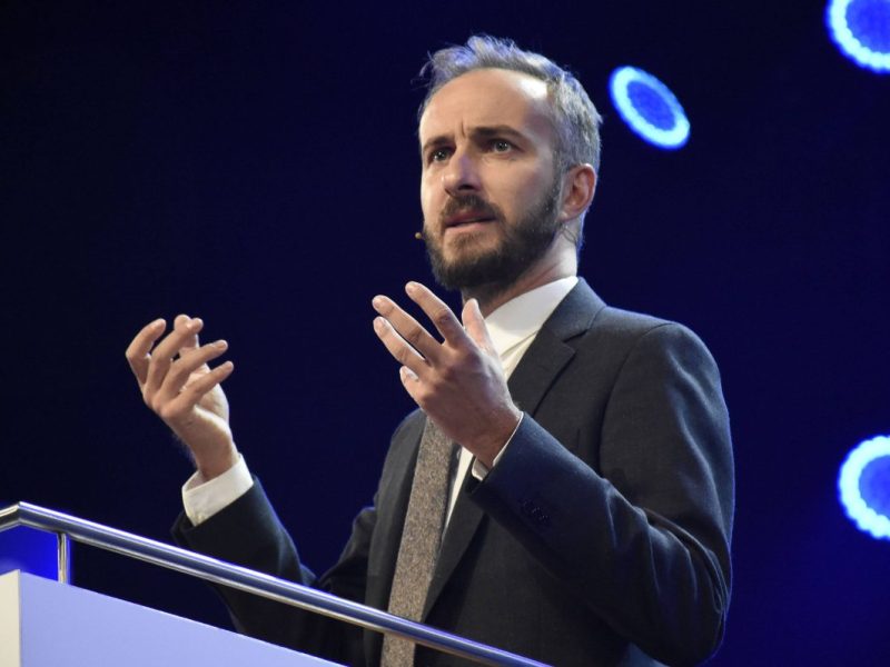 Asyl: Jan Böhmermann tickt aus – „Dumme deutsche Idee“