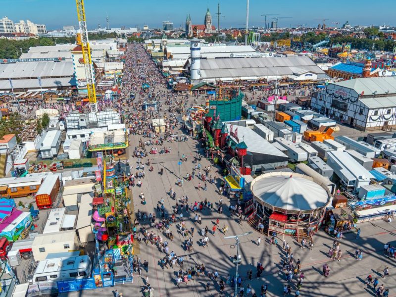 Oktoberfest 2024: Besucher wollen Unterkunft in München buchen – als sie den Preis sehen, fallen sie im Glauben ab