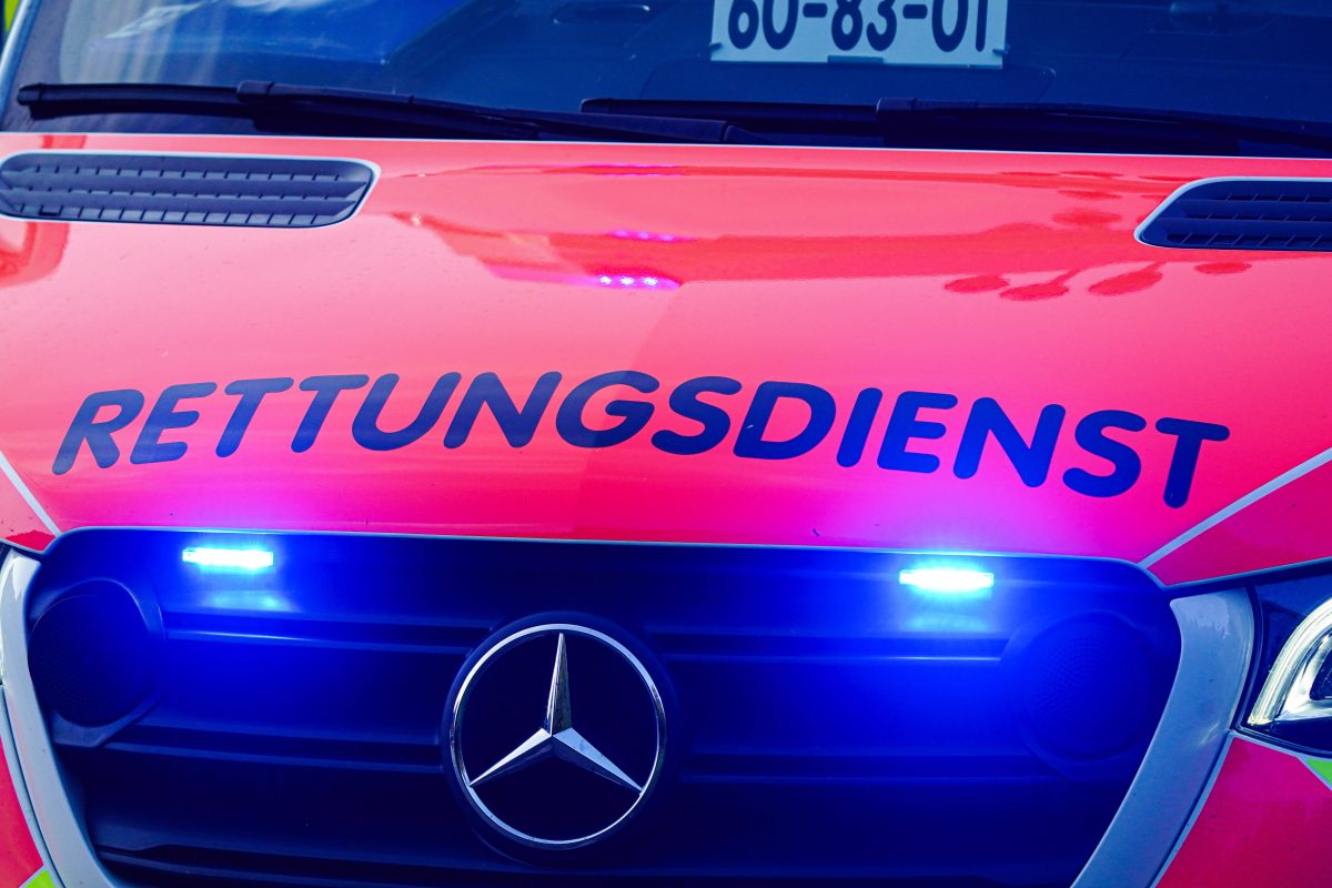 Ein Mann ist in Thüringen von seinem eigenen Auto überrollt worden. (Symbolbild)