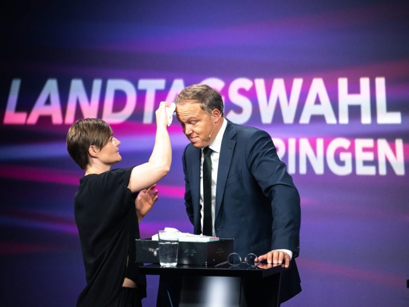 Erfurt: Frau haut im TV auf den Tisch! „Da muss die CDU mit der AfD reden“