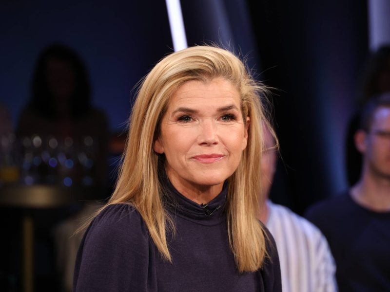 Anke Engelke macht überraschendes Geständnis – „Bin immer so zehn Jahre hinterher“