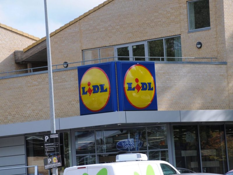 Lidl-Kunden entdecken rosa Schild an Produkten – „Man muss vorsichtig sein“