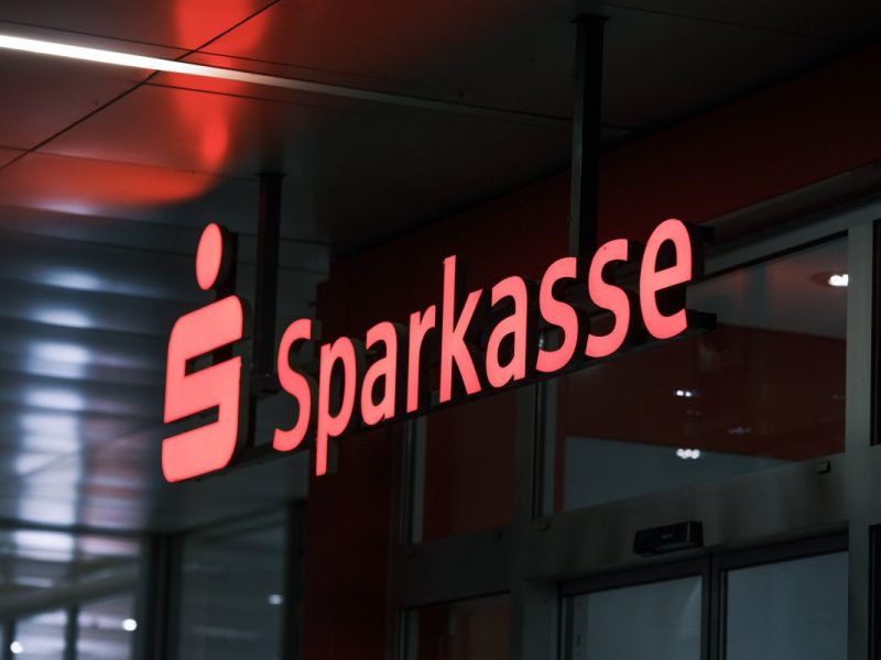 Sparkasse: Kunden sollen neuen Vertragsbestimmungen zustimmen – dahinter lauert eine Falle