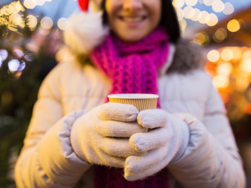 Weihnachtsmarkt Erfurt: Glühwein für lau? An DIESEM neuen Stand kannst du ihn abstauben