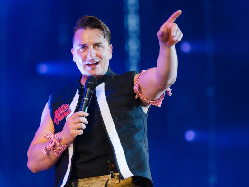 Andreas Gabalier in Oberhof: Kleiner Fan durfte auf die Bühne – was dann passierte, bleibt unvergessen