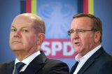 Die SPD-Spitze hält an Olaf Scholz fest, doch der Wähler will etwas anderes.