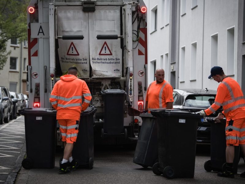 Bußgeld: Bald drohen hohe Strafen bei falscher Mülltrennung – diese neue Technik macht’s möglich