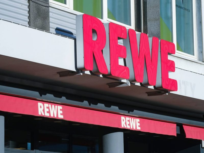 Rewe: Insider packen aus! Wenn Mitarbeiter das machen, droht ihnen die Kündigung